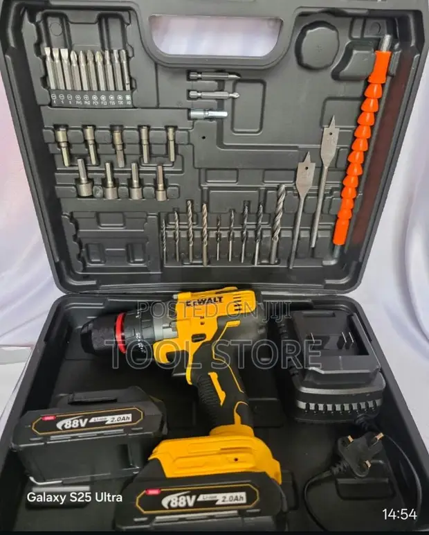 DeWalt 88V Cordless Drill Kit - 1