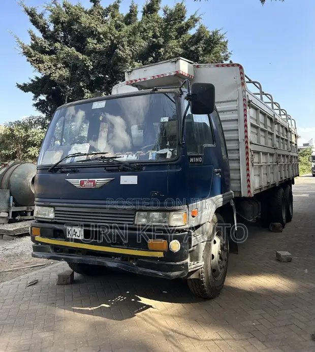 1998 Hino Ranger FL 10-Wheeler Truck - 1