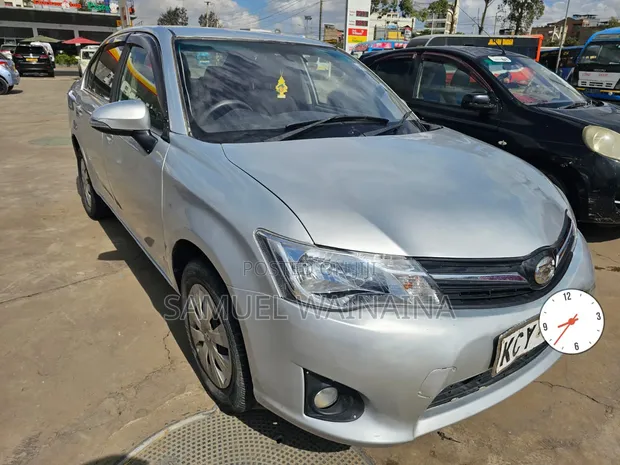 Toyota Axio 1.5 X 2WD 2012 Silver - 1