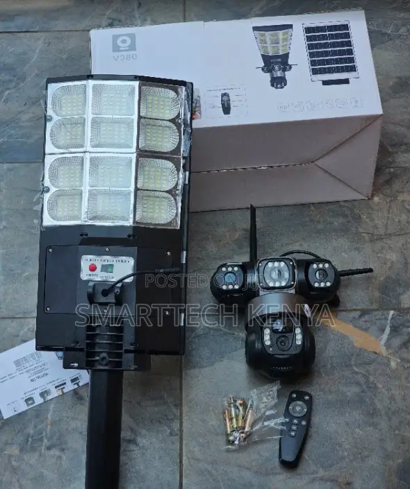 4G Triple Lens Solar PTZ Camera with Floodlight - 1