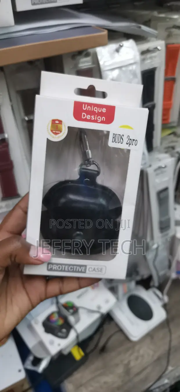 Kifaa cha Rangi Nyeusi cha PU Leather chenye Carabiner ya Chuma kwa Buds 2 Pro - 1