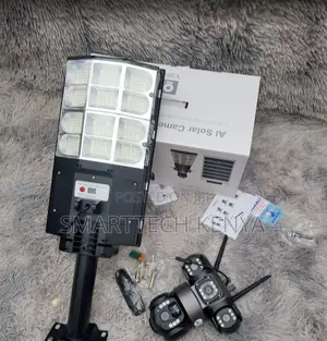 Kamera ya CCTV ya Solar Floodlight ya 4G yenye Lens Tatu 6MP
