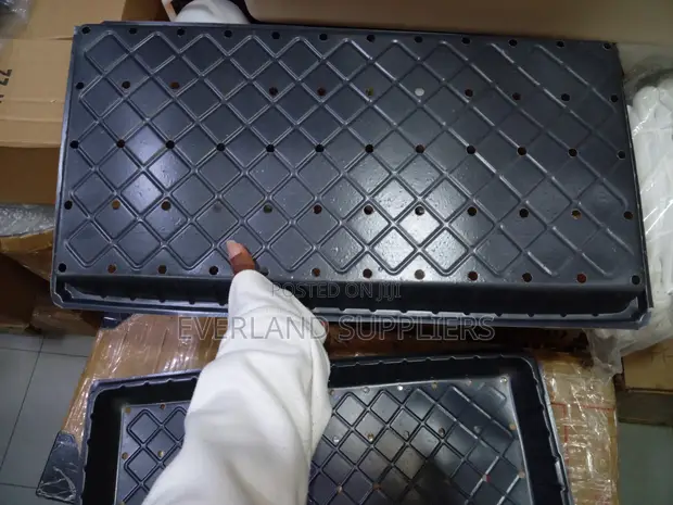Hydroponic Seed Trays with Drainage Holes - 1