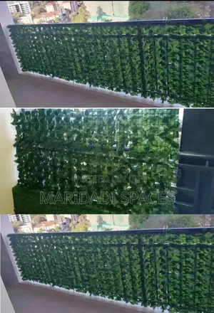 Fensi ya Miti ya Kijani Giza kwa Balcony