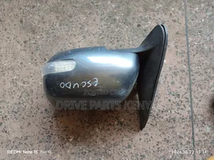 Suzuki Escudo Sidemirror - Used