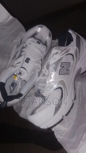 New Balance 530 Sneakers