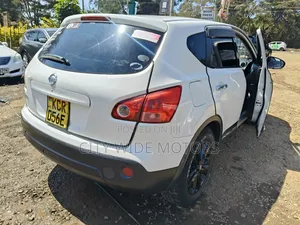 Nissan Dualis 2011 White