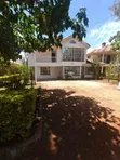 Maisonette ya Vyumba 4 vya Kulala na Vyote ni Ensuite, Inapangishwa Rimpa - 1