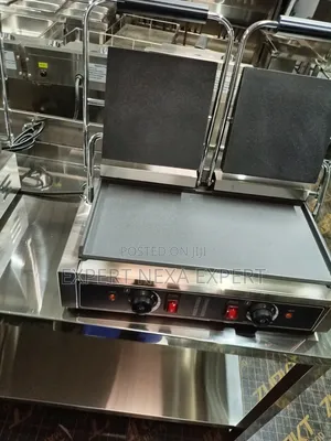 Panini Grill ya Biashara - Mpya Kabisa