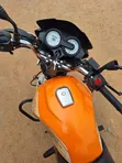 TVS Pikipiki 2022 - Rangi ya Chungwa - 3