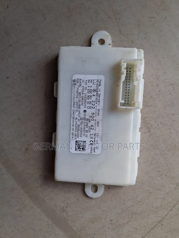 Mercedes-Benz W222 Keyless-Go Control Unit ECU - 1
