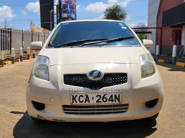 Toyota Vitz 1.3 FWD 5dr 2007 Kahawia - 1
