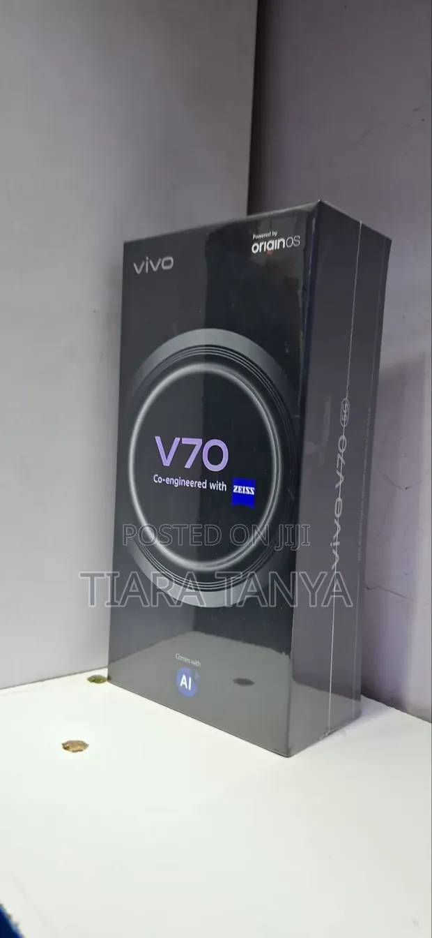 New Vivo V70 256GB Black - 1