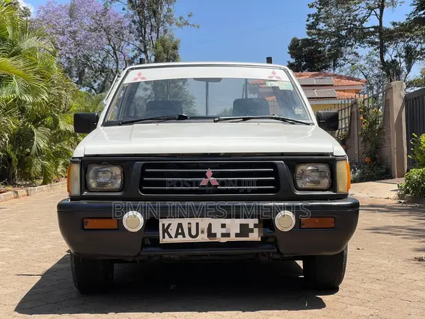 Mitsubishi L200 2005 - 1