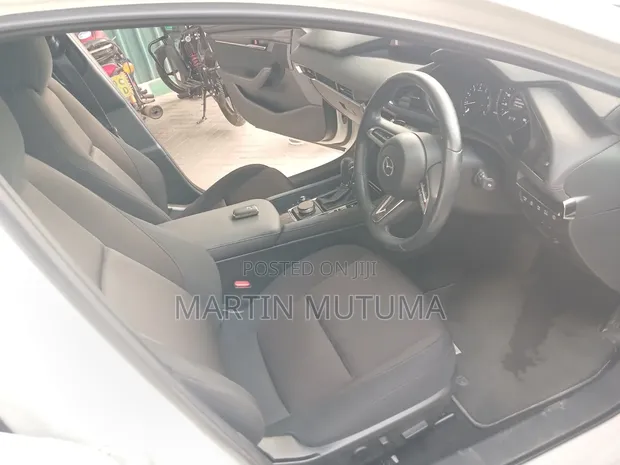 Mazda 3 2019 Nyeupe - 1