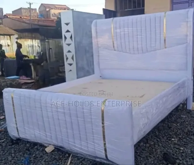 Executive Modern Chester Bed - 5x6ft - 1