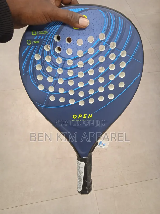 Padel Racket ya Fiberglass, Carbon & EVA Foam (320gms) - 1