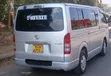 Toyota HiAce 2013 Nyeupe - 4