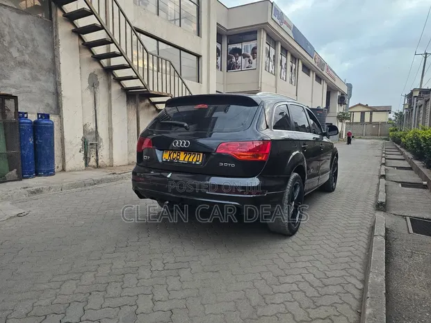 Audi Q7 S line 2008 Nyeusi - 1