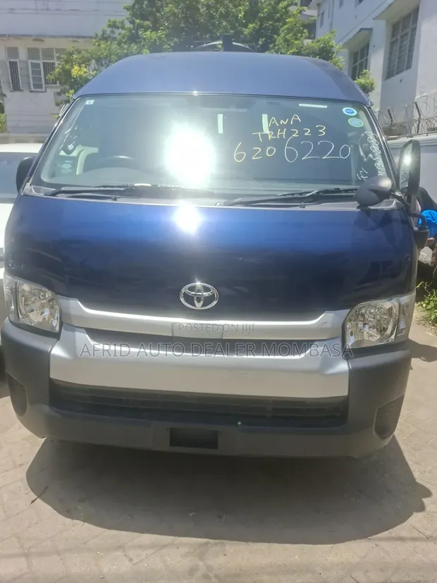 Toyota HiAce 2019 GL 18-Seater Bus - 1