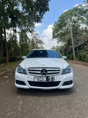 Mercedes-Benz E200 2012