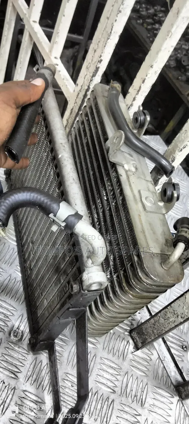 Radiator Cooler ya CVT/ATF ya Nissan - 1