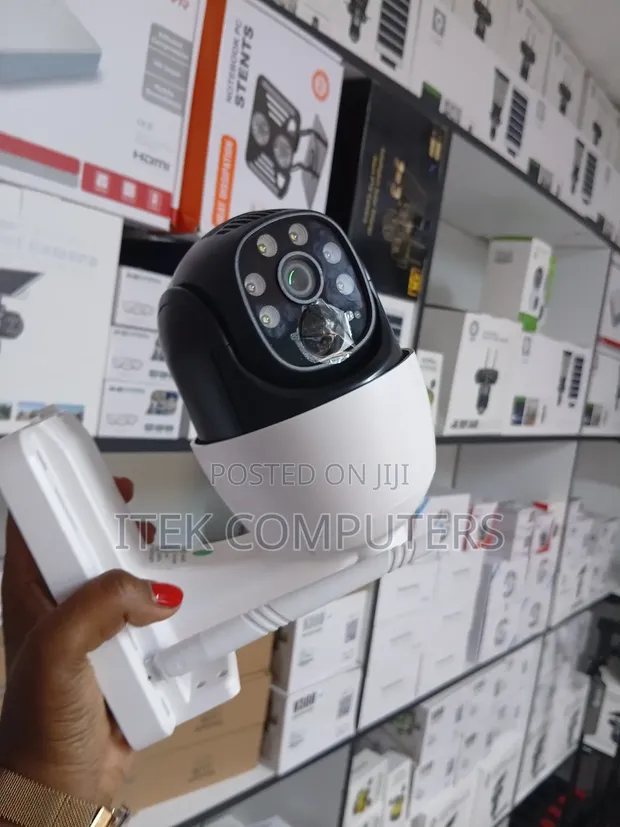 Kamera ya CCTV ya SIM Card 4G kwa Usalama wa Duka - 1