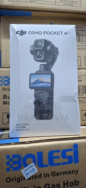 DJI Osmo Pocket 4 Vlog Creator Combo