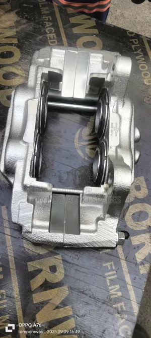 Caliper ya Toyota Hilux Revo