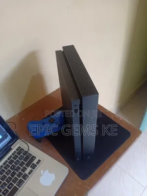 Xbox One X 1TB (Toleo la Ghuba) - Hali Nzuri Sana