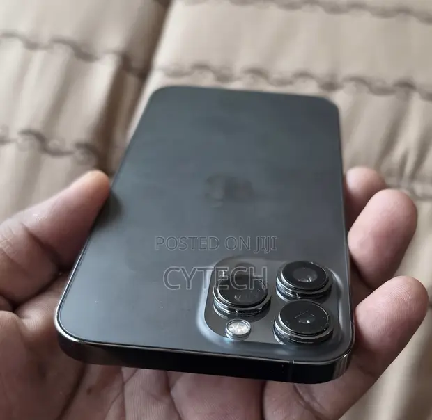 Apple iPhone 13 Pro Max 128GB Graphite - 1