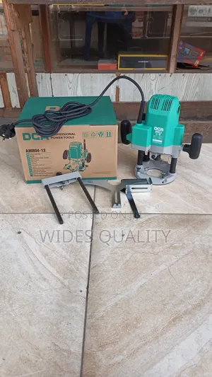 DCA AMR04-12 Plunge Wood Router 1850W