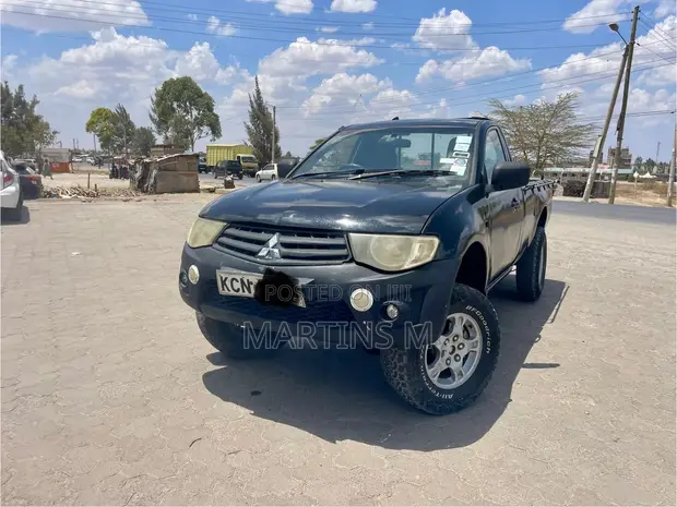 Mitsubishi L200 Single Cab 2.5 TD 4WD 2010 Black - 1
