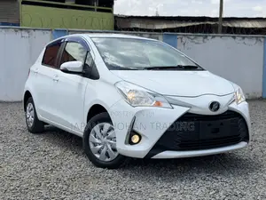 Toyota Vitz 1.3 FWD 5dr 2019 Nyeupe