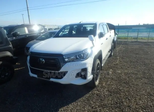 Toyota Hilux Revo Double Cab 2.4 Diesel AWD 2019 - 1