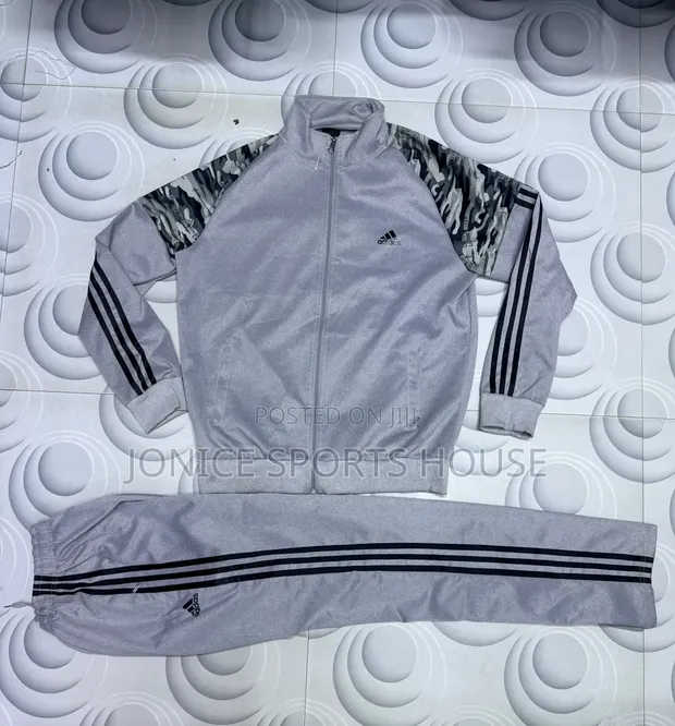 Under Armour Tracksuits - Mpya Kabisa - 1