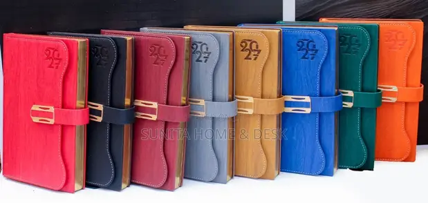 Diaries za 2027 Zenye Jina Lako - 1