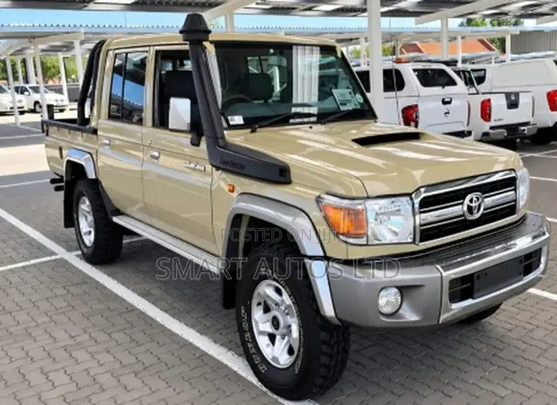 Toyota Land Cruiser 79 Series 2021 Beige - 1
