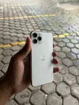 Apple iPhone 11 Pro 256GB Nyeupe - 3