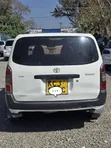 Toyota Probox 2010 Nyeupe - 4