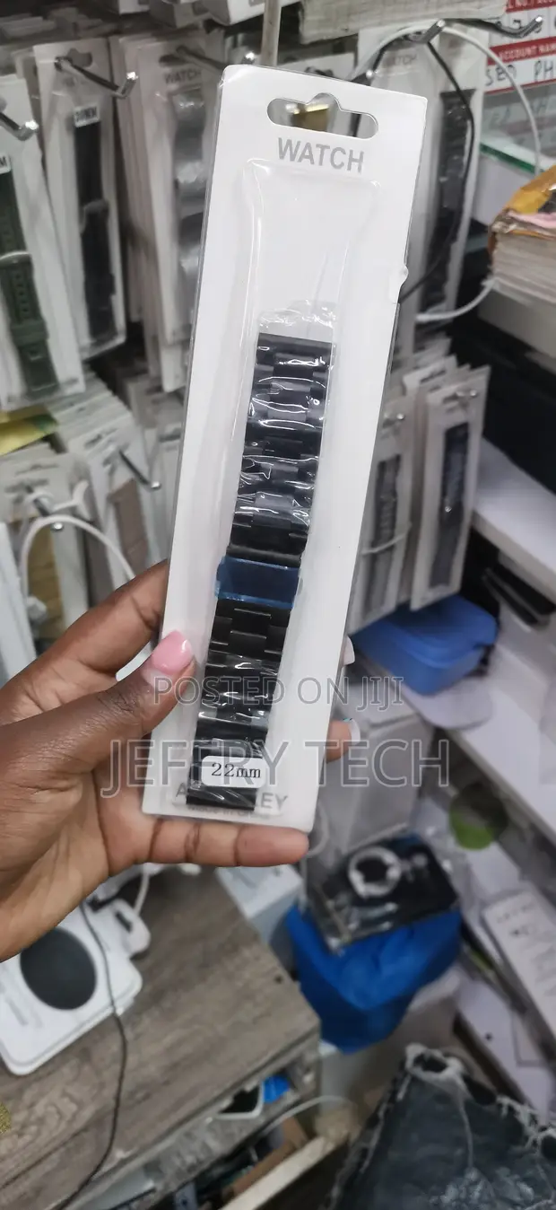 22mm Black Stainless Steel Link Watch Strap - 1