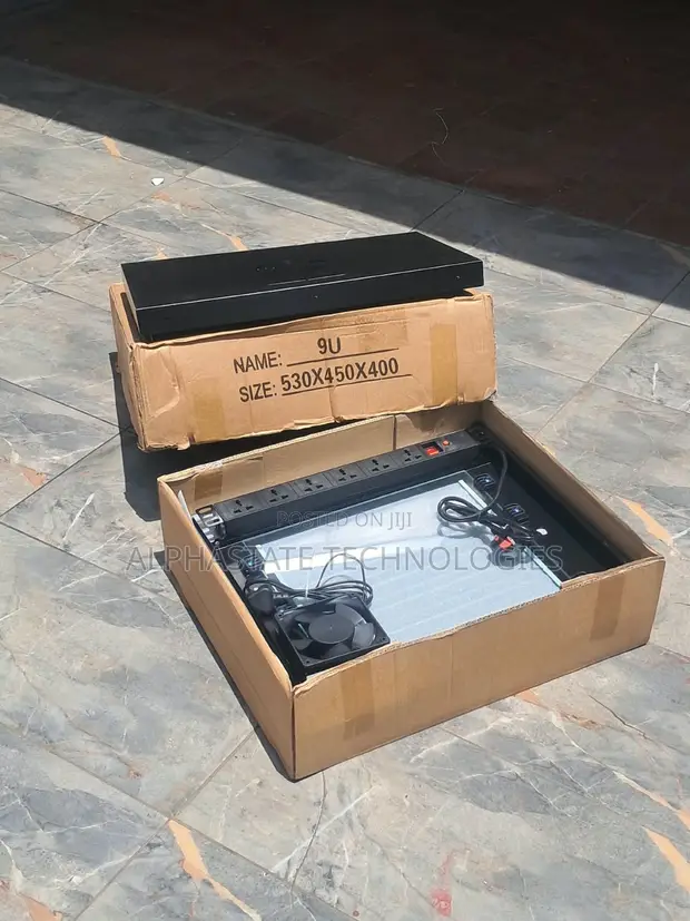 9U Network Cabinet 530x450x400mm - 1