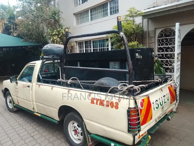 Waweru Wa Transport Huduma za Usafirishaji - 1