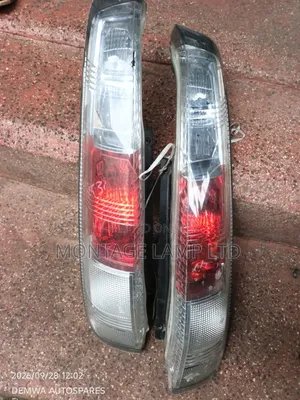 Nissan X-Trail NT31 Tail Light - Clear Type (Iliyo tumika)