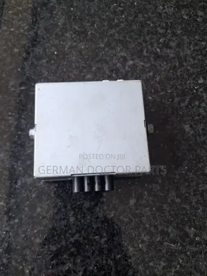 Mercedes-Benz W203 Antenna Selector Amplifier Module