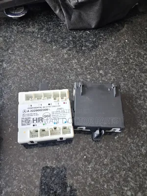 Mercedes-Benz W222 Door Control Module
