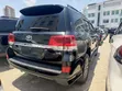 Toyota Land Cruiser V8 2019 Nyeusi - 3