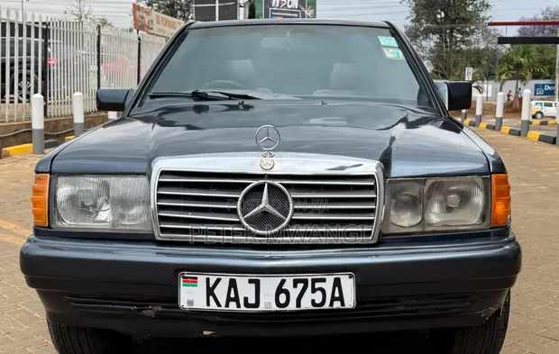 Mercedes-Benz W124 1989 Gray - 1