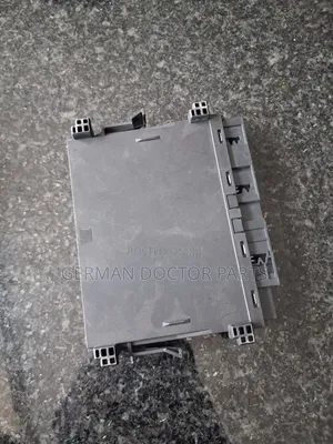 Mercedes W221 Headlight Ballast Control Module