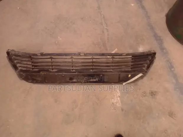 Grill ya Toyota Fielder/Axio/Allion 161 (Iliyo tumika) - 1